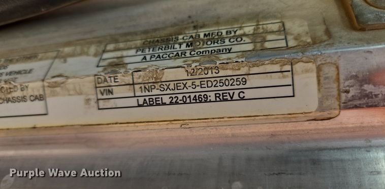 image for item DW5077 2014 Peterbilt 365 ready mix truck