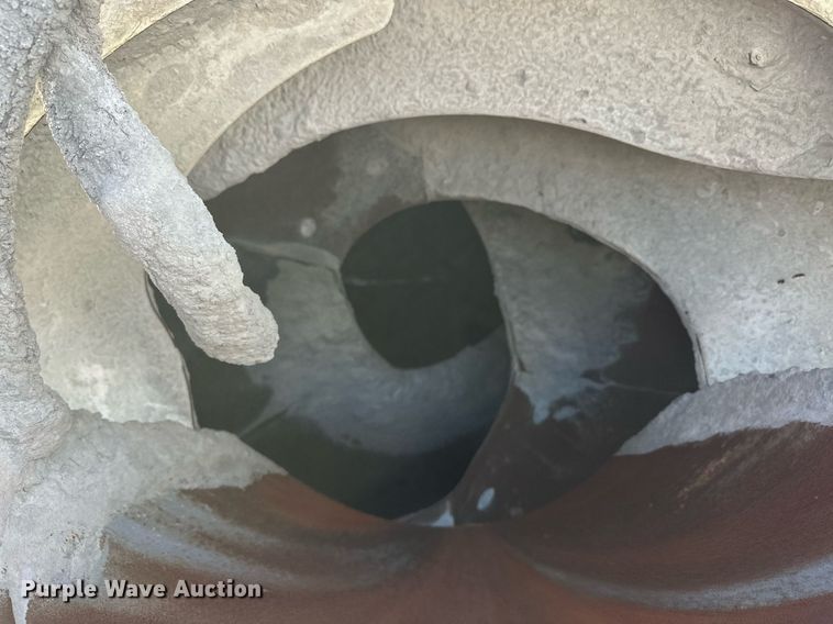 image for item DW5078 2017 Peterbilt 365 ready mix truck