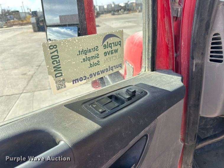 image for item DW5078 2017 Peterbilt 365 ready mix truck