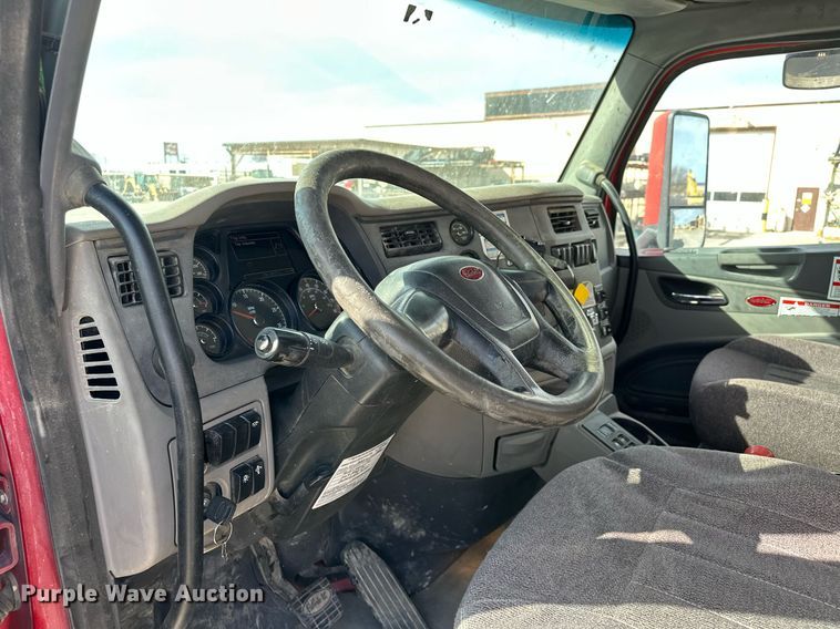 image for item DW5078 2017 Peterbilt 365 ready mix truck