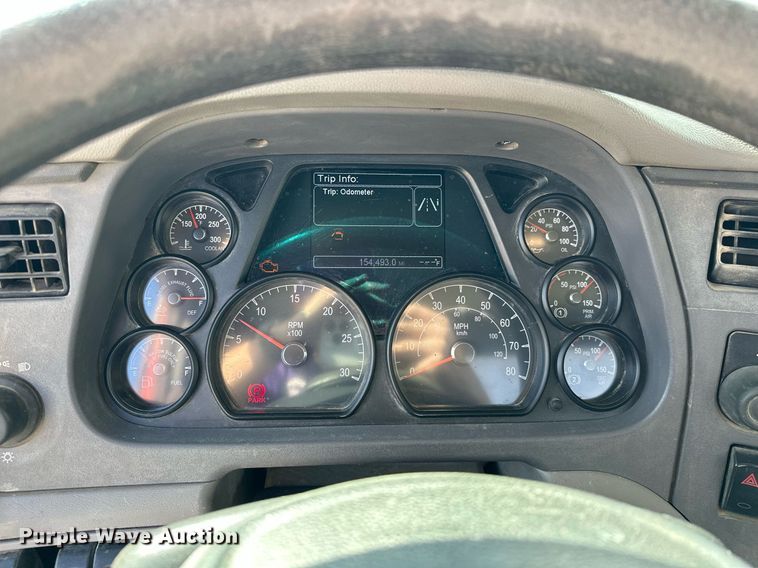 image for item DW5078 2017 Peterbilt 365 ready mix truck