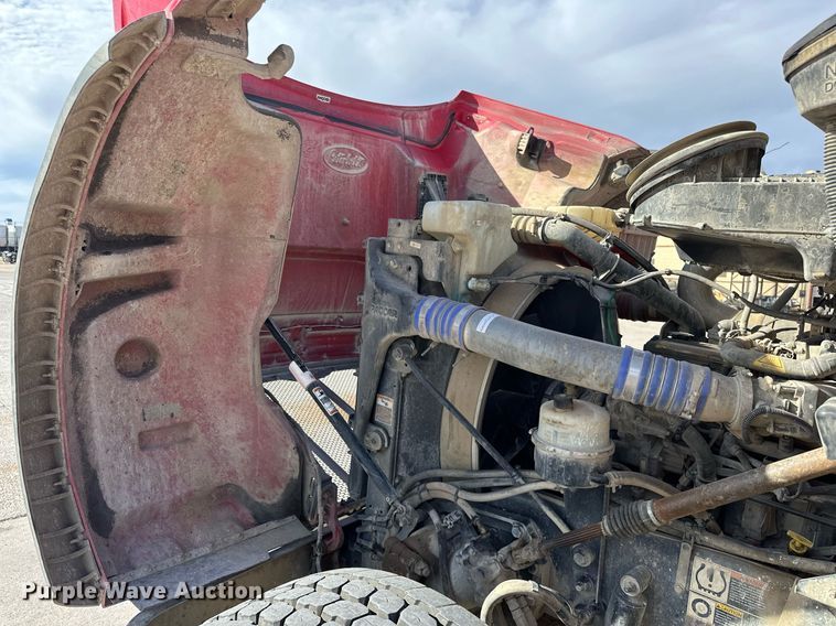 image for item DW5078 2017 Peterbilt 365 ready mix truck