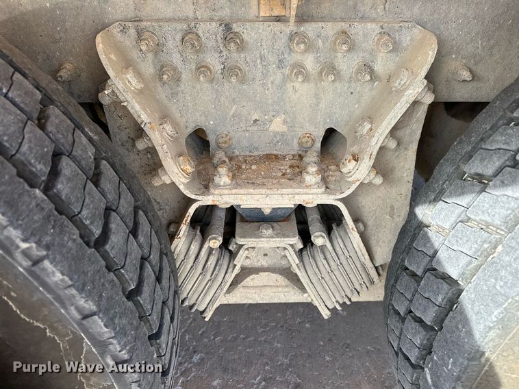 image for item DW5079 2017 Peterbilt 567 ready mix truck