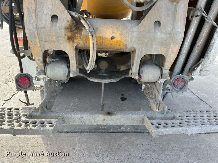 image for item DW5079 2017 Peterbilt 567 ready mix truck