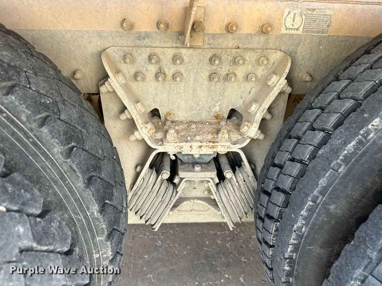 image for item DW5079 2017 Peterbilt 567 ready mix truck