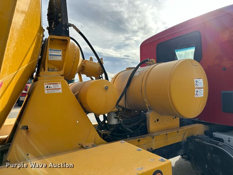 image for item DW5079 2017 Peterbilt 567 ready mix truck