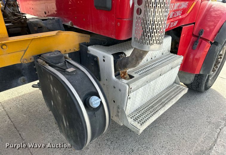 image for item DW5079 2017 Peterbilt 567 ready mix truck