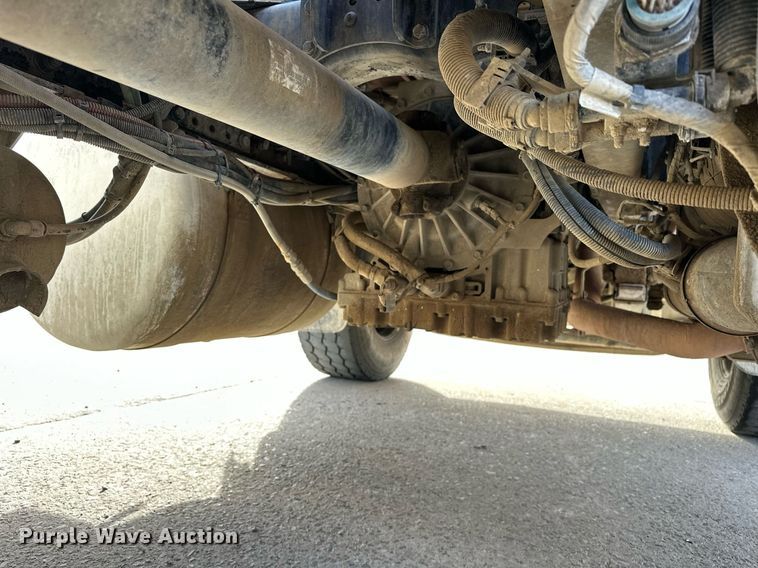 image for item DW5079 2017 Peterbilt 567 ready mix truck