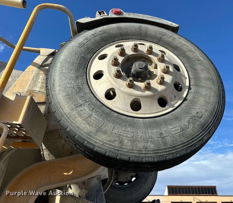 image for item DW5079 2017 Peterbilt 567 ready mix truck