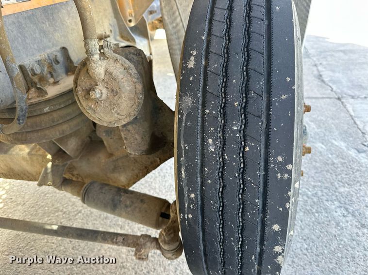 image for item DW5079 2017 Peterbilt 567 ready mix truck