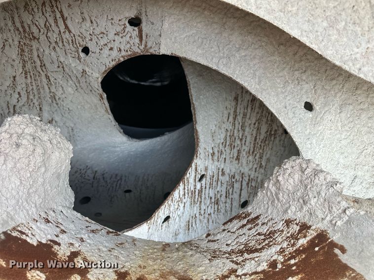 image for item DW5081 2014 Peterbilt 365 ready mix truck