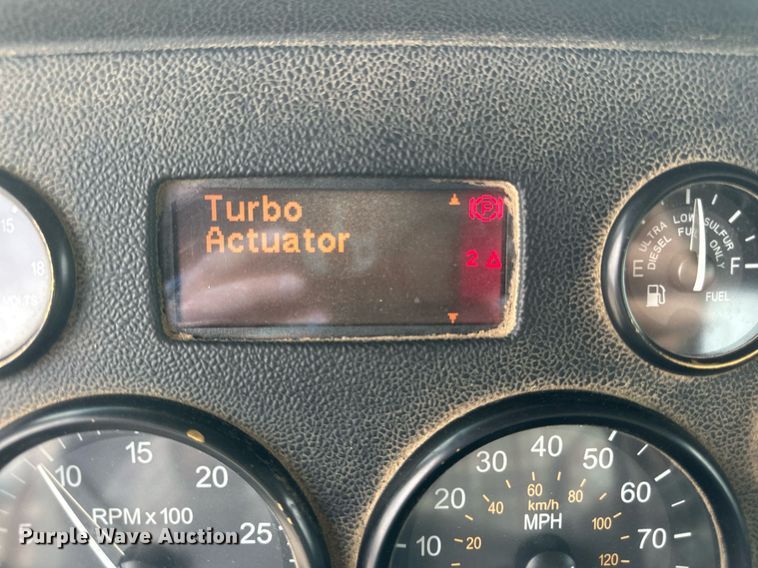 image for item DW5081 2014 Peterbilt 365 ready mix truck