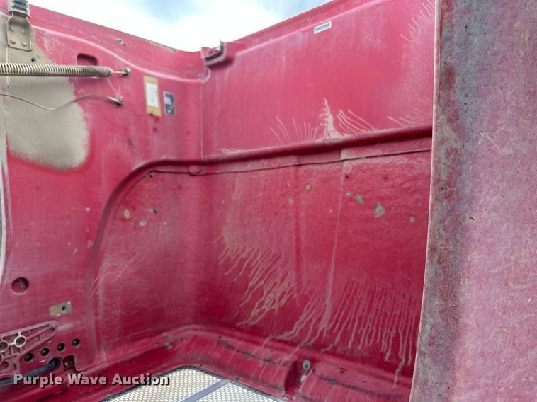 image for item DW5081 2014 Peterbilt 365 ready mix truck