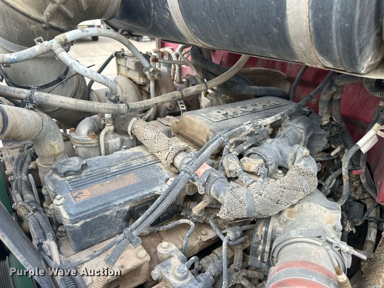 image for item DW5081 2014 Peterbilt 365 ready mix truck