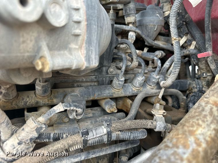 image for item DW5081 2014 Peterbilt 365 ready mix truck