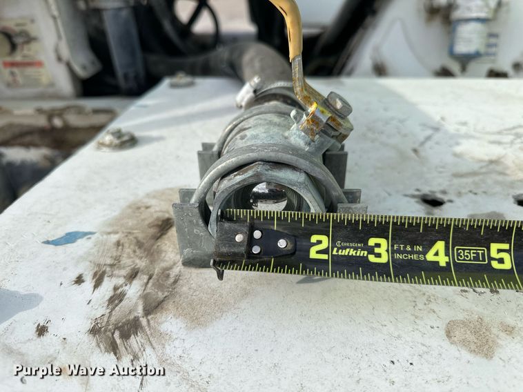 image for item DW5082 2017 Peterbilt 567 ready mix truck