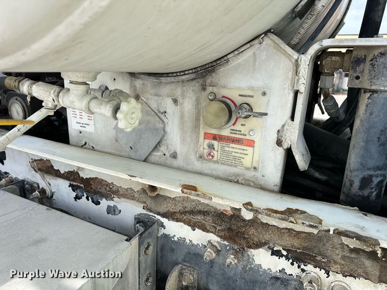 image for item DW5082 2017 Peterbilt 567 ready mix truck