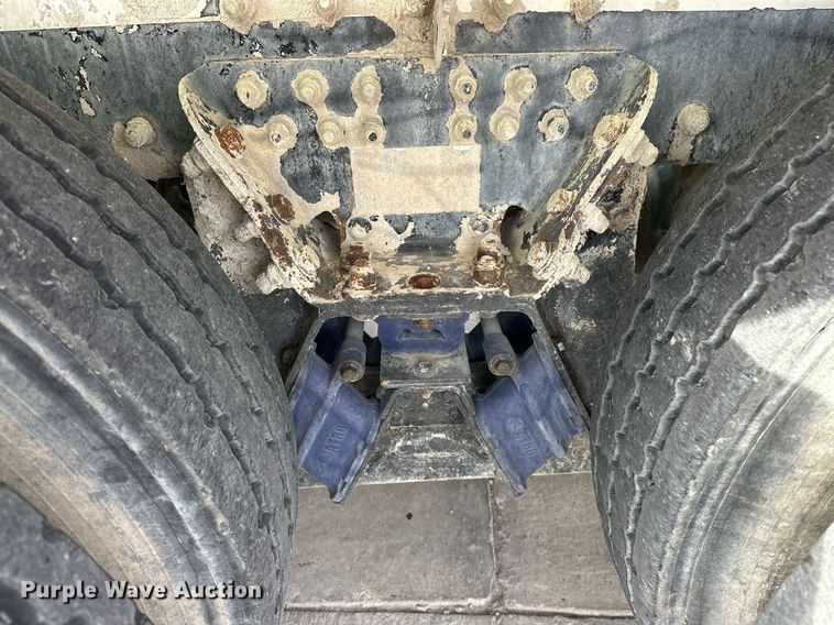 image for item DW5082 2017 Peterbilt 567 ready mix truck