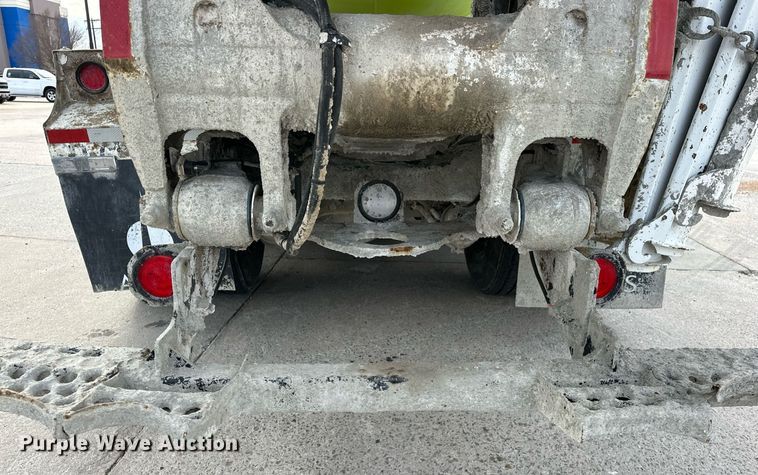 image for item DW5082 2017 Peterbilt 567 ready mix truck