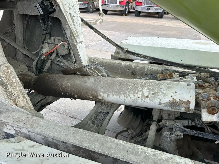 image for item DW5082 2017 Peterbilt 567 ready mix truck