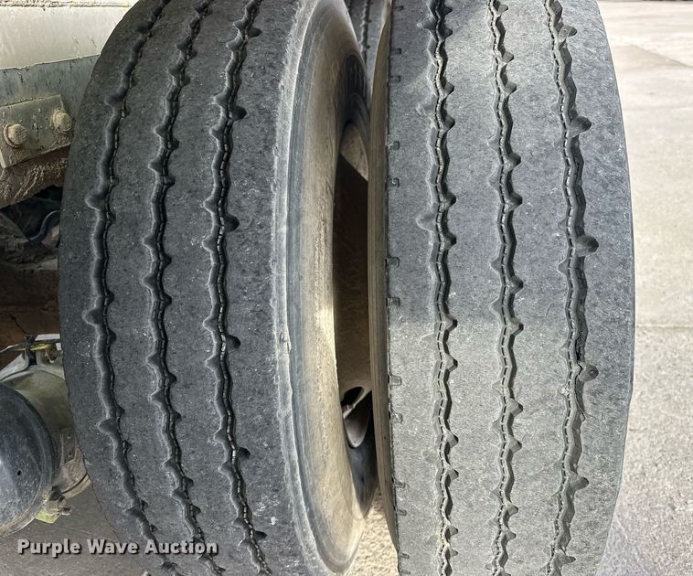 image for item DW5082 2017 Peterbilt 567 ready mix truck