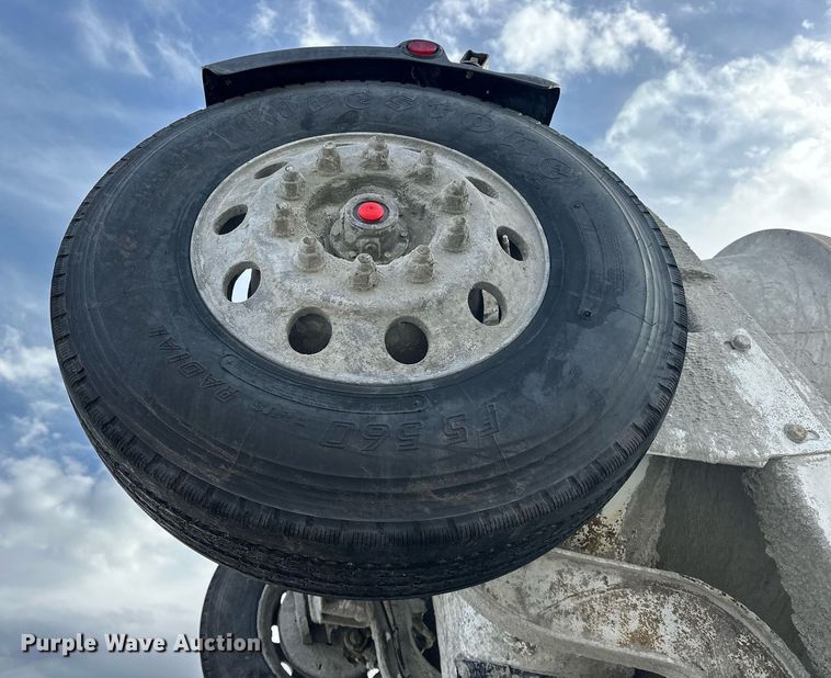 image for item DW5082 2017 Peterbilt 567 ready mix truck