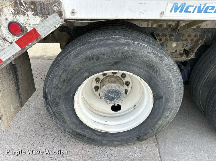 image for item DW5082 2017 Peterbilt 567 ready mix truck