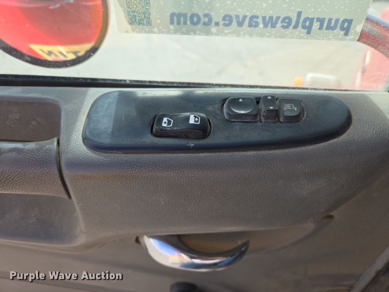 image for item DW5083 2014 Peterbilt 365 ready mix truck