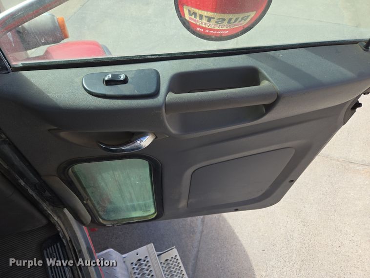 image for item DW5083 2014 Peterbilt 365 ready mix truck