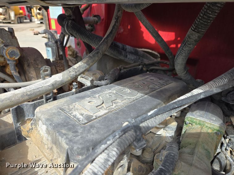 image for item DW5083 2014 Peterbilt 365 ready mix truck