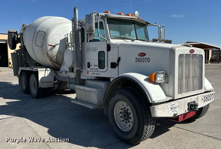 image for item DW5089 2015 Peterbilt 365 ready mix truck