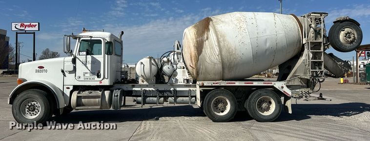 image for item DW5089 2015 Peterbilt 365 ready mix truck