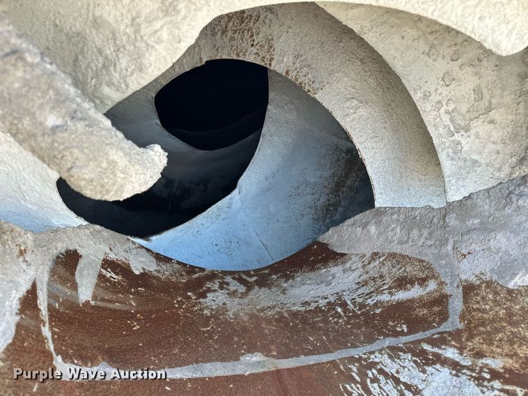 image for item DW5089 2015 Peterbilt 365 ready mix truck