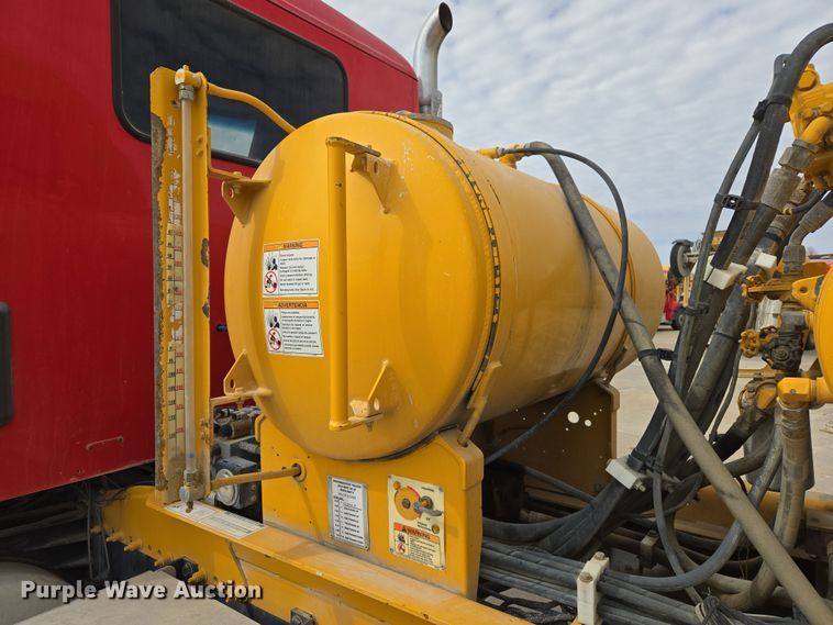 image for item DW5090 2017 Peterbilt 567 ready mix truck