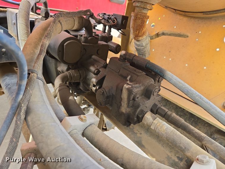 image for item DW5090 2017 Peterbilt 567 ready mix truck