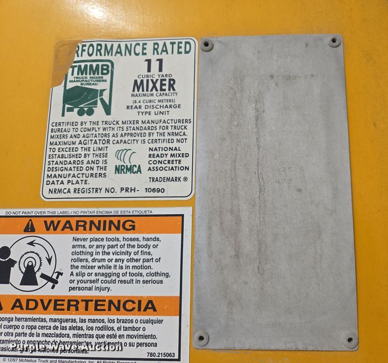 image for item DW5090 2017 Peterbilt 567 ready mix truck