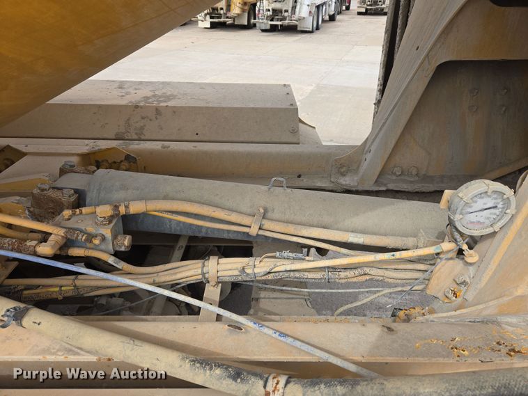 image for item DW5090 2017 Peterbilt 567 ready mix truck