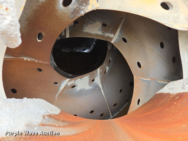 image for item DW5090 2017 Peterbilt 567 ready mix truck