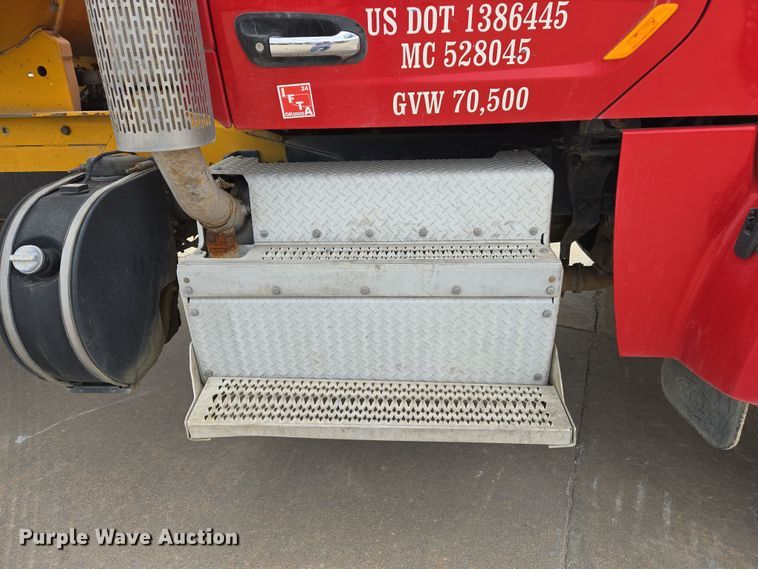 image for item DW5090 2017 Peterbilt 567 ready mix truck