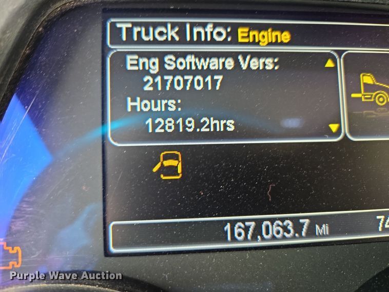 image for item DW5090 2017 Peterbilt 567 ready mix truck