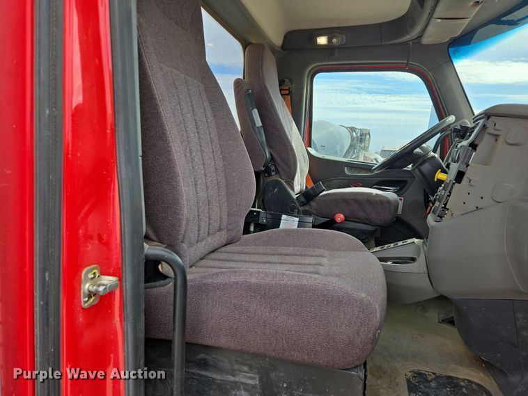 image for item DW5090 2017 Peterbilt 567 ready mix truck