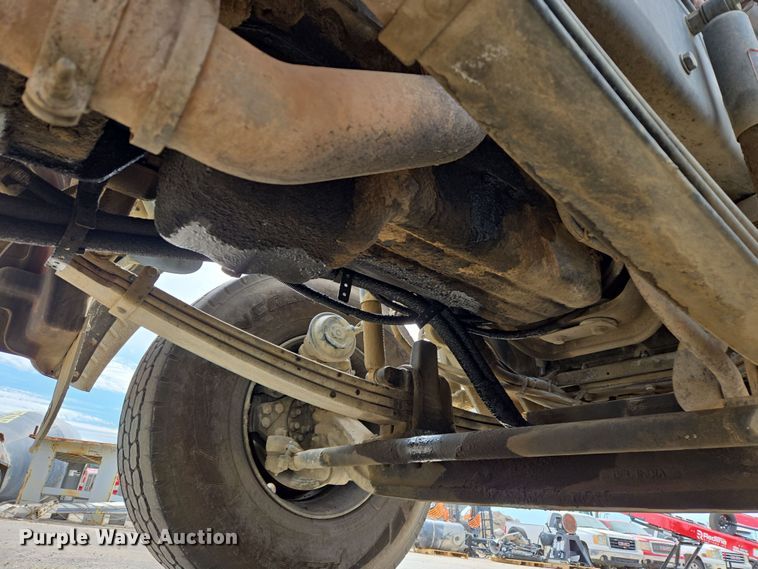 image for item DW5090 2017 Peterbilt 567 ready mix truck