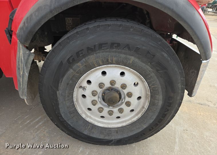 image for item DW5090 2017 Peterbilt 567 ready mix truck