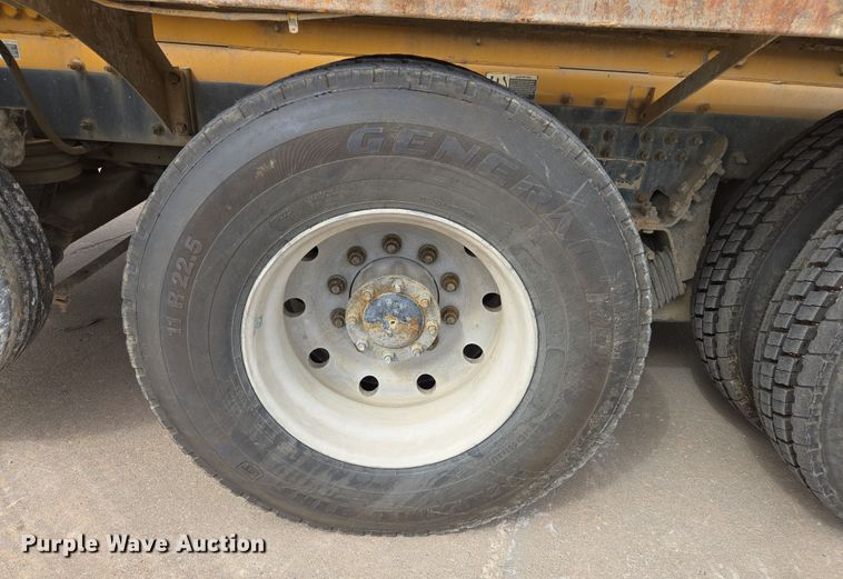 image for item DW5090 2017 Peterbilt 567 ready mix truck