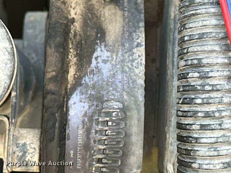 image for item DW5092 2014 Peterbilt 365 ready mix truck