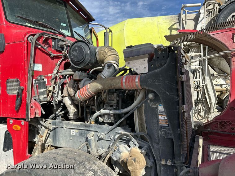 image for item DW5092 2014 Peterbilt 365 ready mix truck