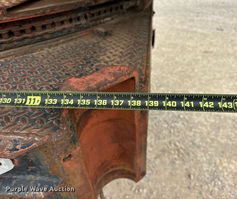 image for item DW5102 1985 Ford F700 drilling rig truck