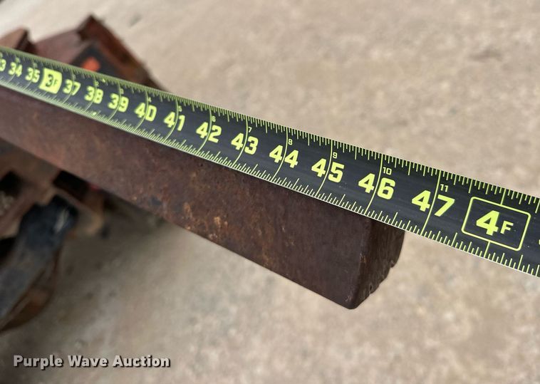 image for item DW5102 1985 Ford F700 drilling rig truck