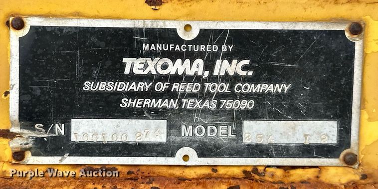 image for item DW5102 1985 Ford F700 drilling rig truck