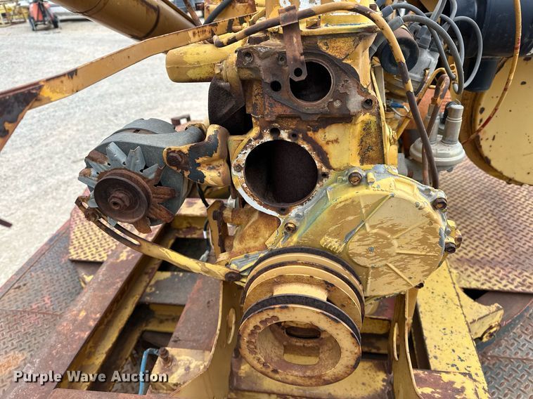 image for item DW5102 1985 Ford F700 drilling rig truck